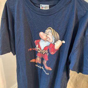 Disney World Mens Vintage Navy Blue I'm With Dopey Seven Dwarfs T Shirt Size XL